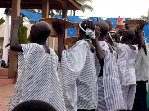 Kids dancing